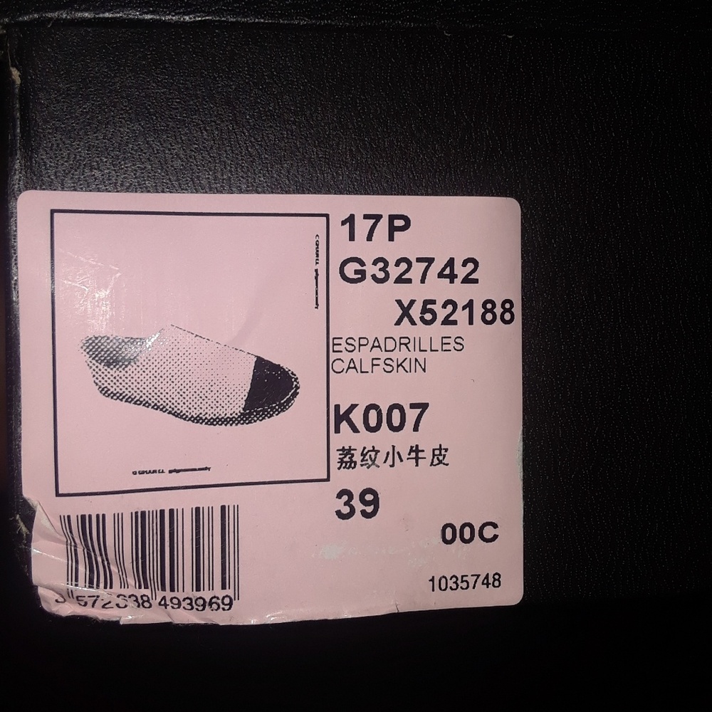 Shoes - Picture 2 of 3